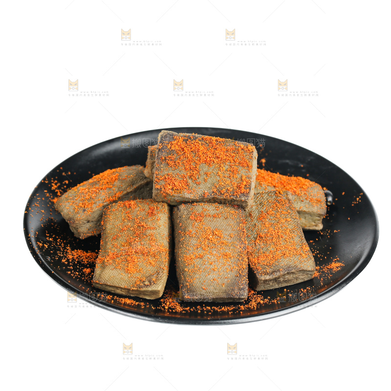 白底上的黑包浆豆腐