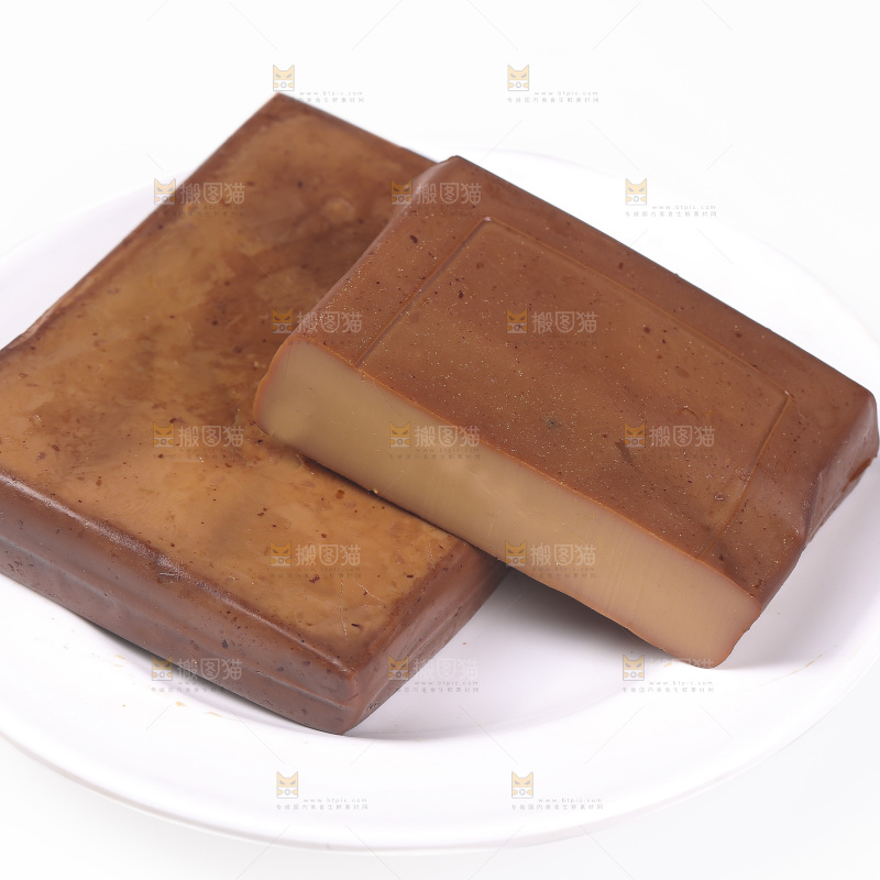 白底上的鸡蛋干