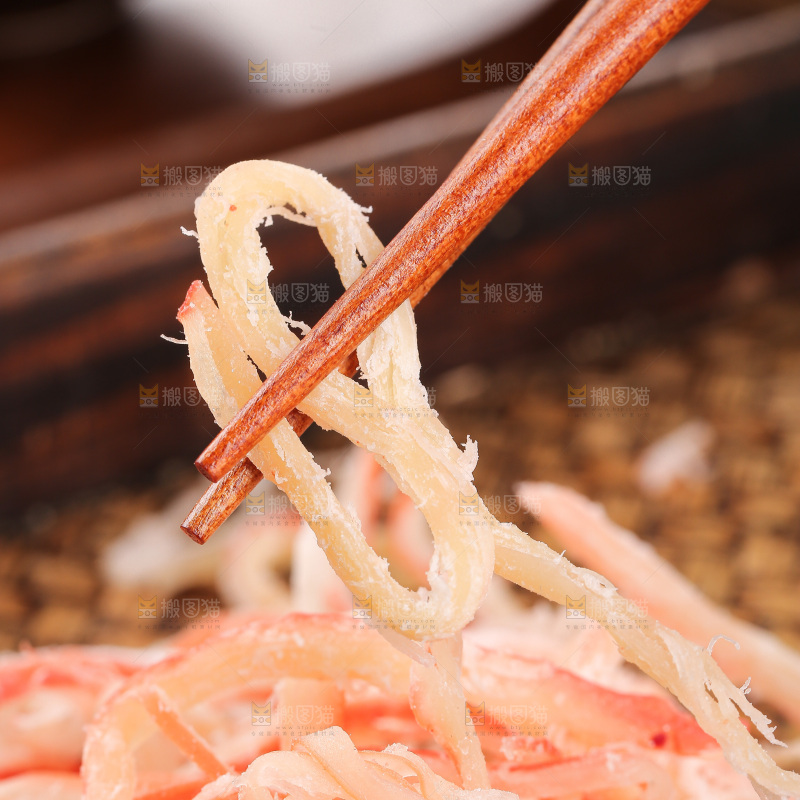 深底上的鱿鱼丝