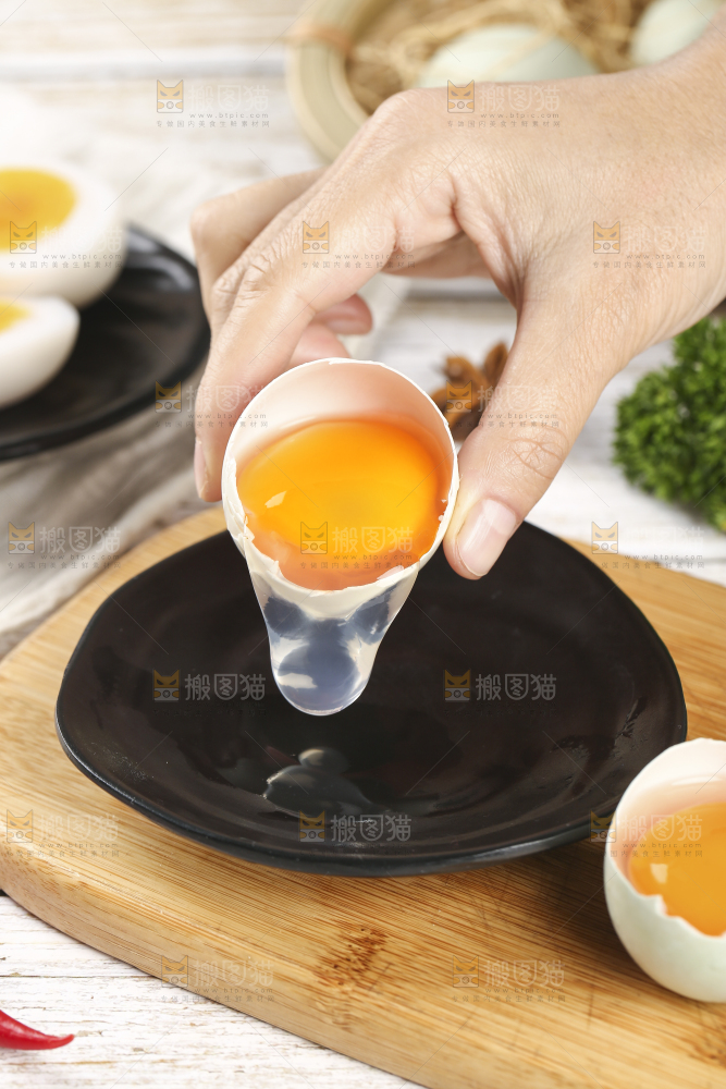 浅底上的鸭蛋