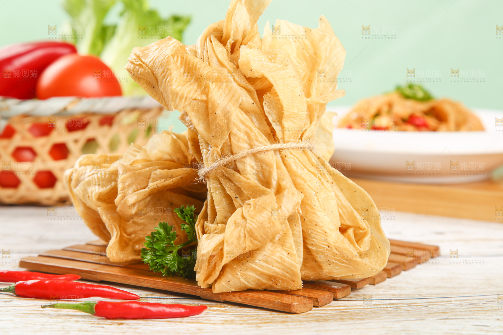 浅底上的人造肉