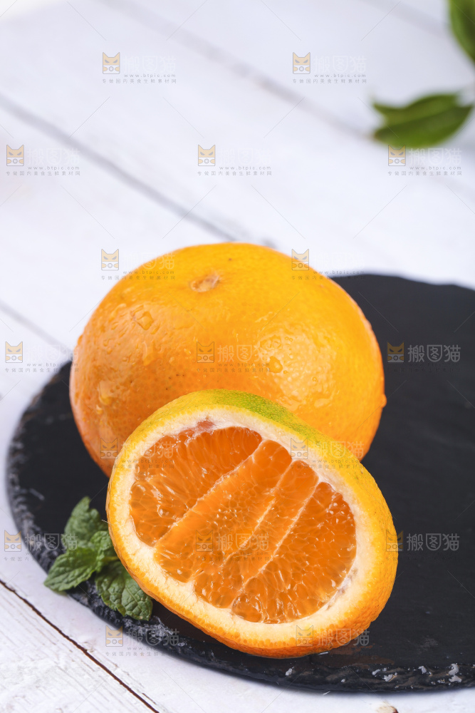 浅底上的爱媛果冻橙