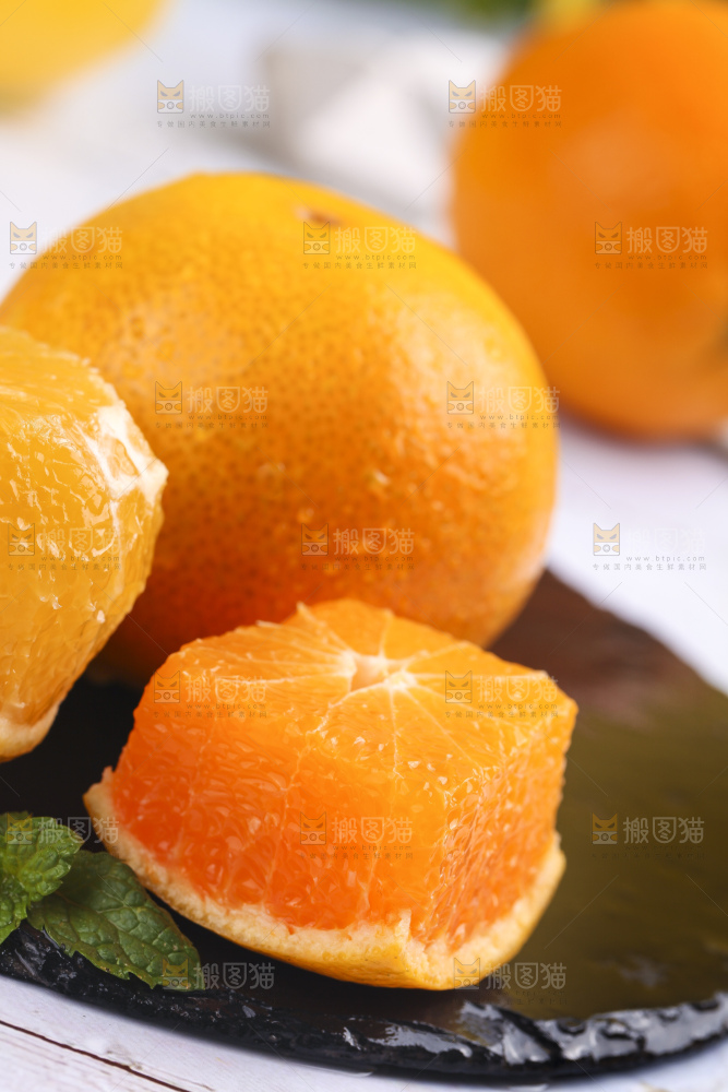 浅底上的爱媛果冻橙