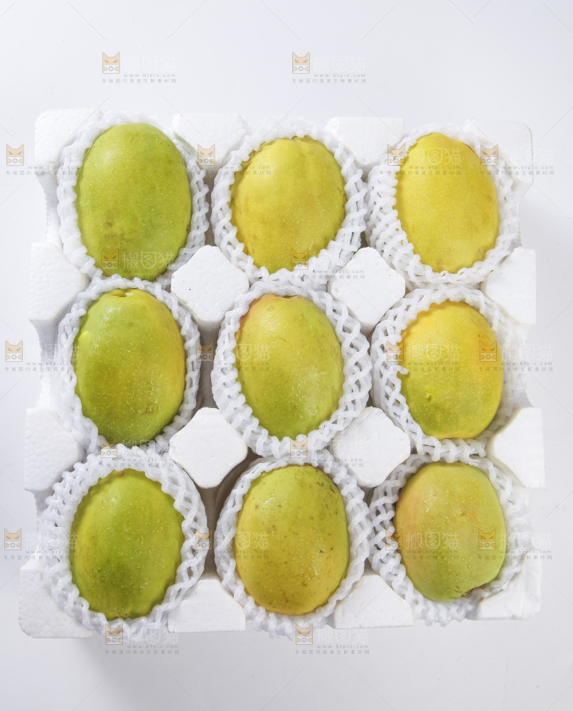 盒子里的酸木瓜