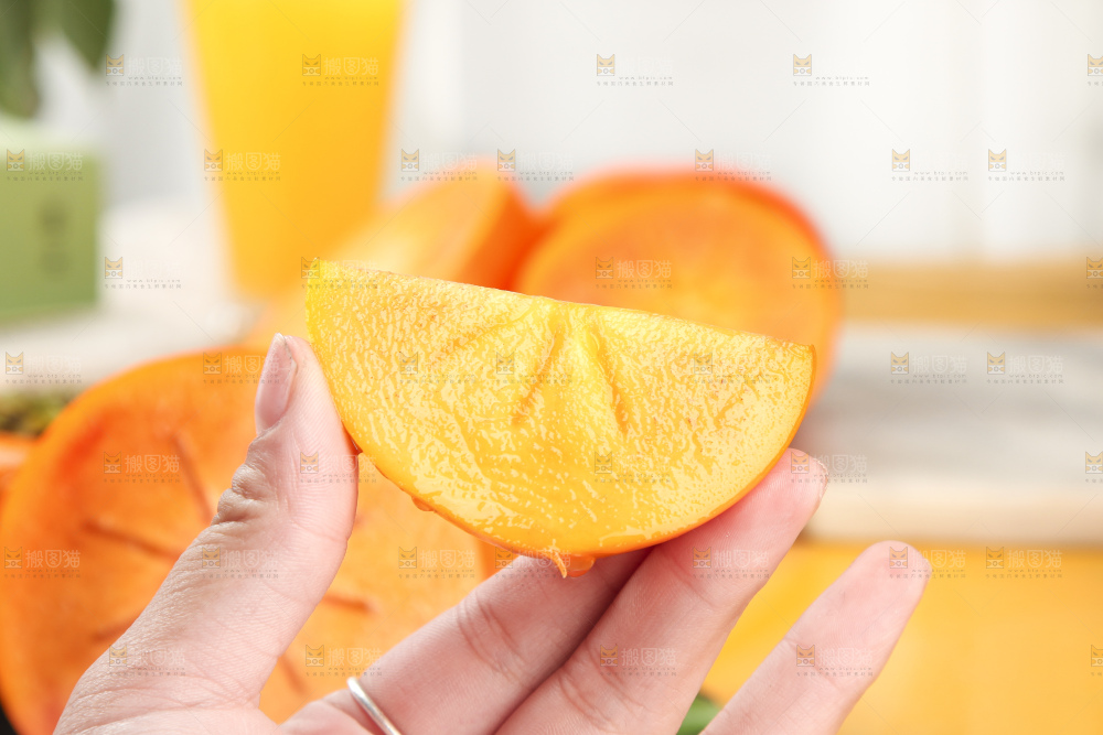 浅底上的脆柿