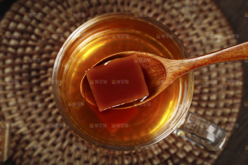 深底上的大块红糖