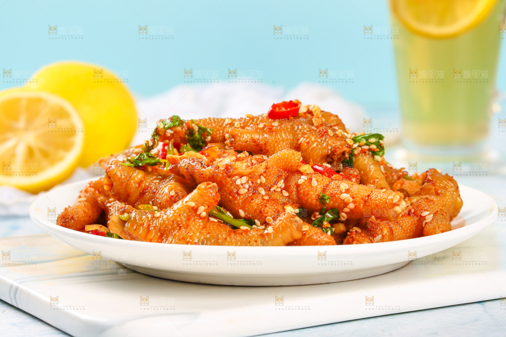 浅底上的香辣鸡爪
