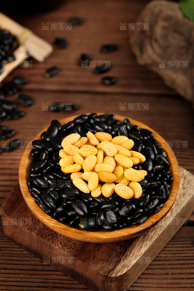 深底上的黄心黑豆
