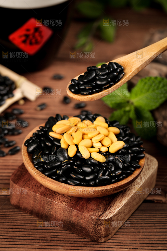 深底上的黄心黑豆