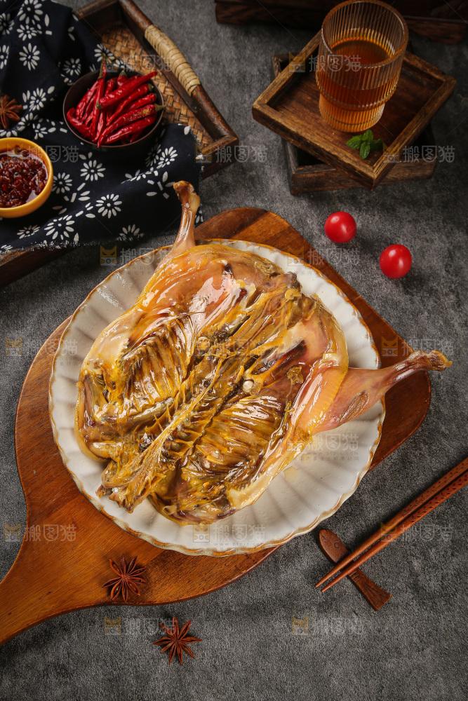 深底上的风干鸭