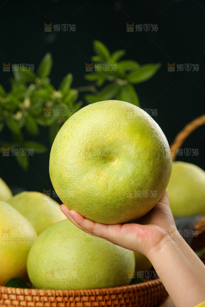 深底上的文旦柚