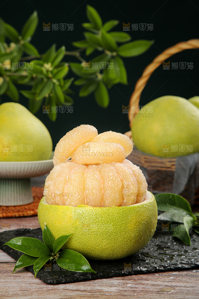 深底上的文旦柚
