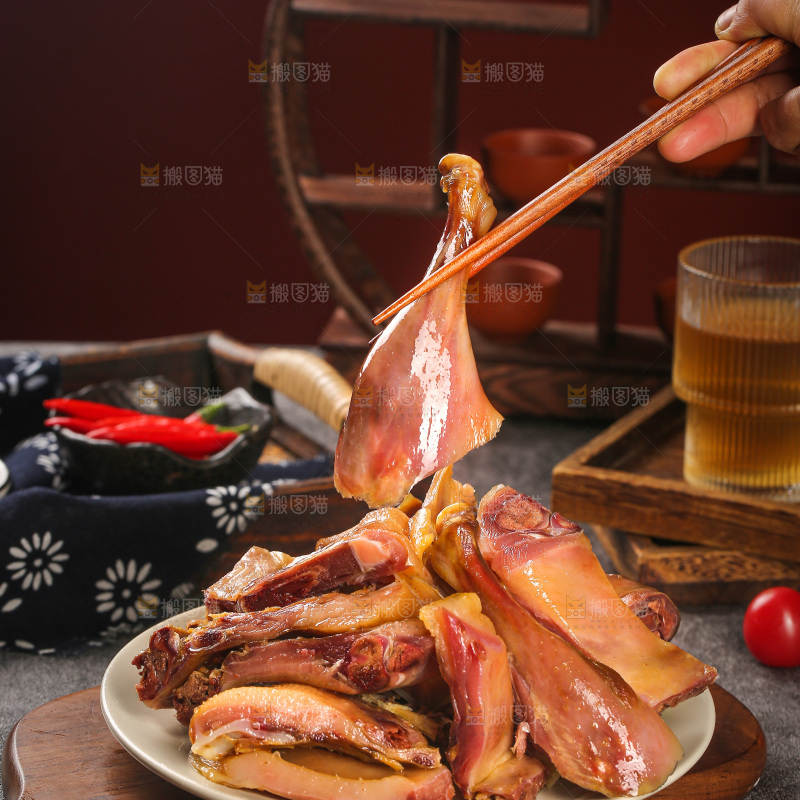 深底上的风干鸭