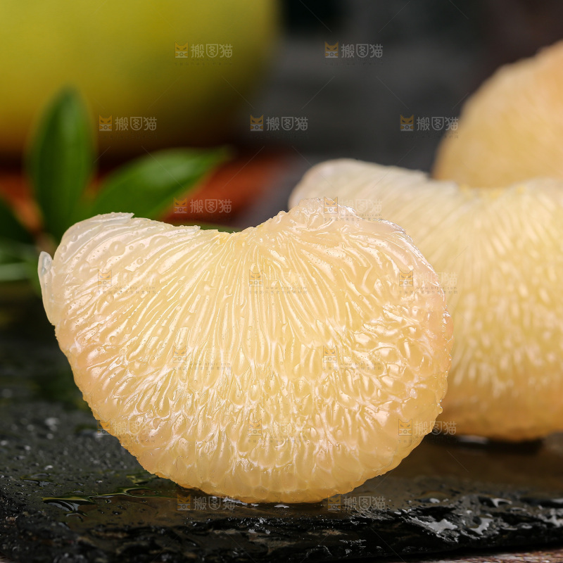 深底上的文旦柚