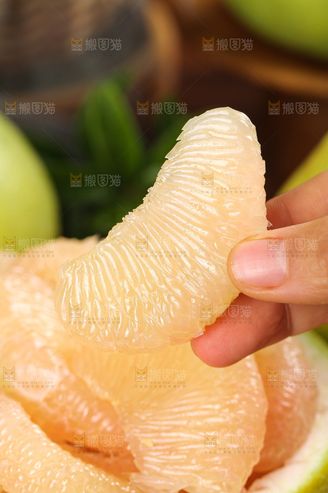 深底上的文旦柚