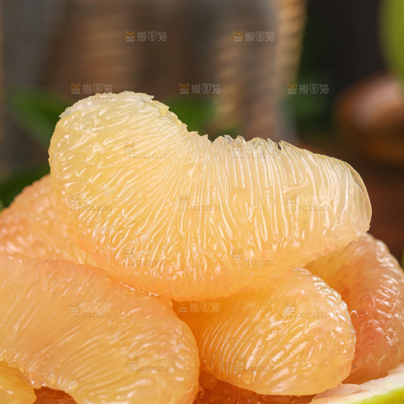 深底上的文旦柚