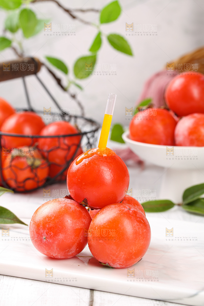 浅底上的珍珠蜜柿