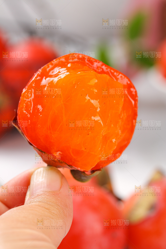 浅底上的珍珠蜜柿