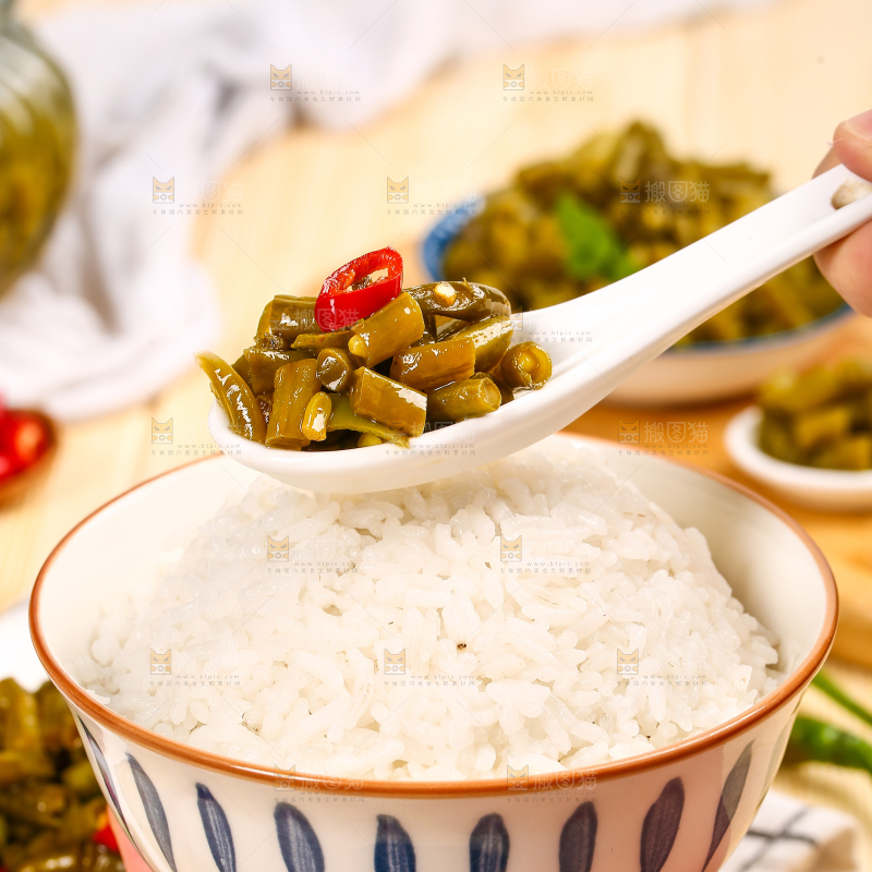 浅底上的酸豆角