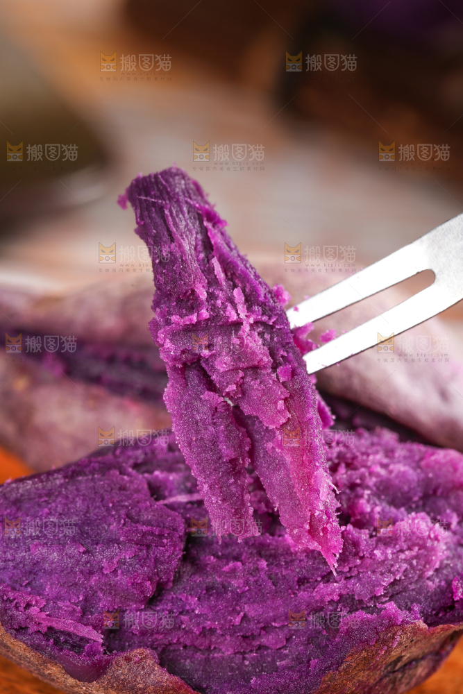 深底上的小紫薯