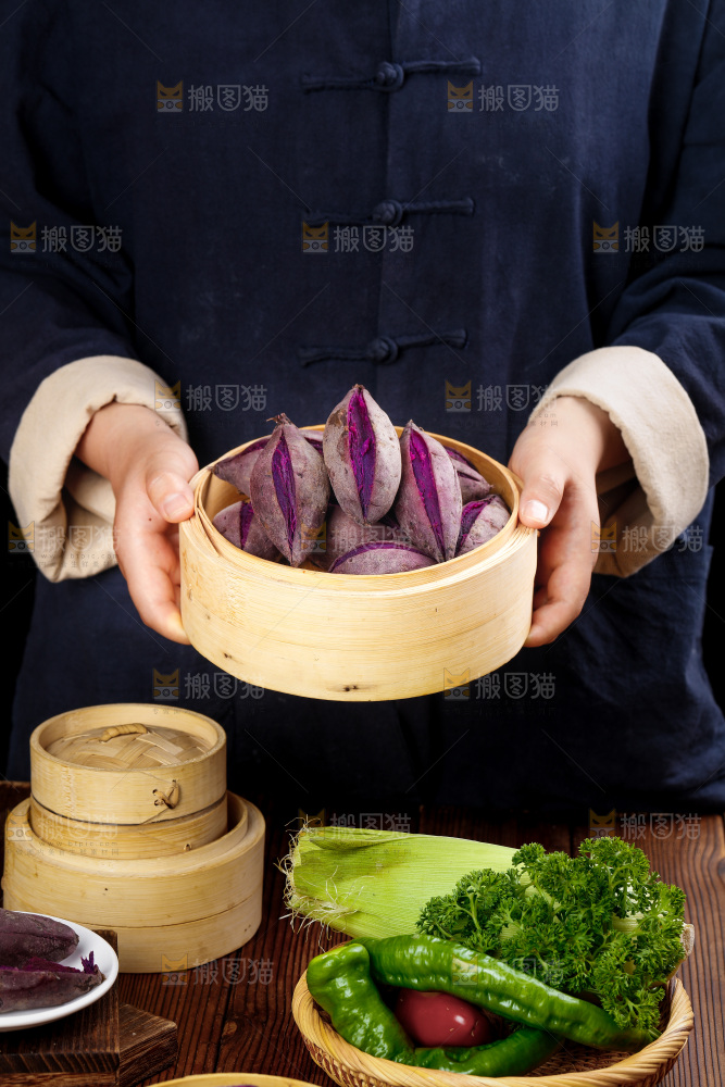 深底上的小紫薯