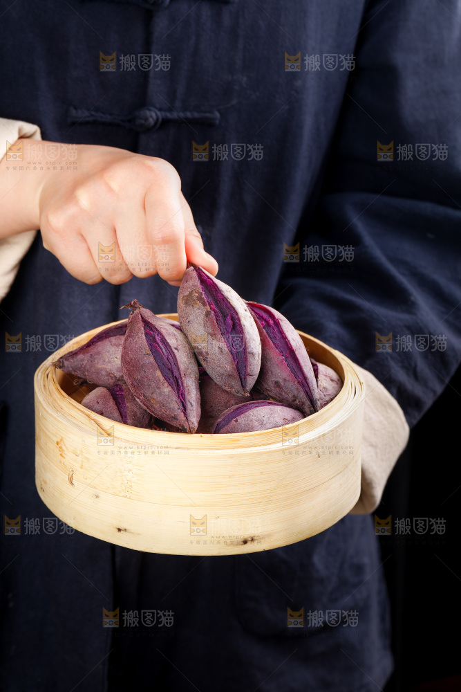 深底上的小紫薯