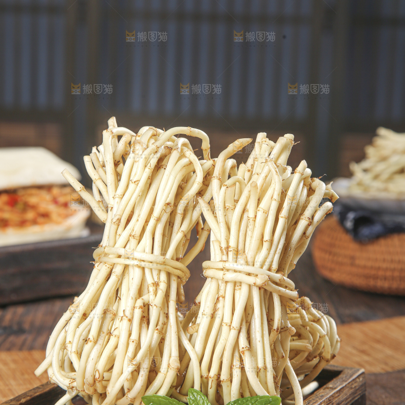 木底上的折耳根