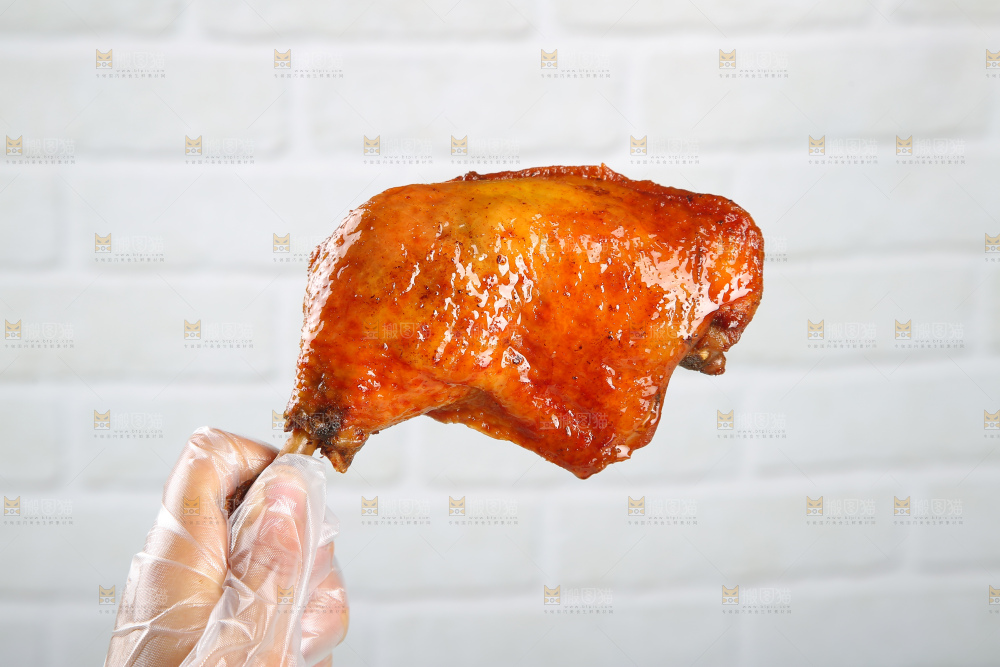 浅底上的手枪腿