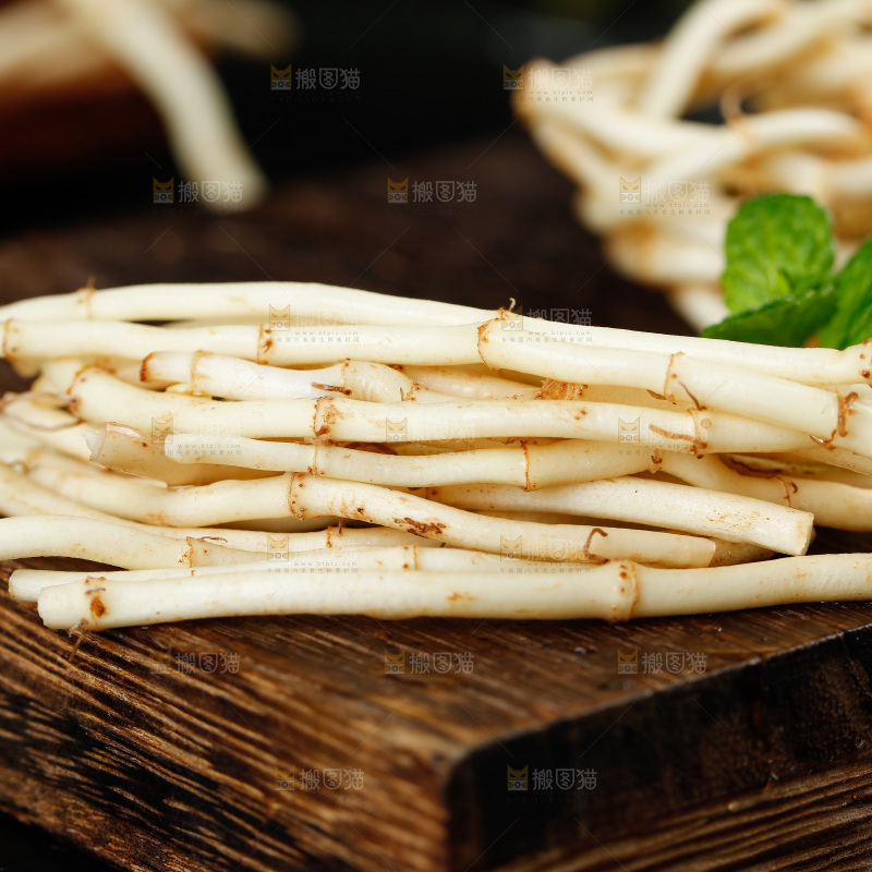 深底上的折耳根