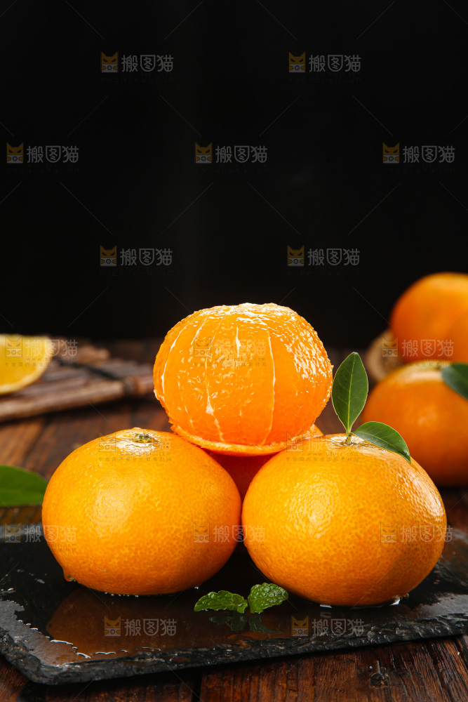 深底上的爱媛果冻橙