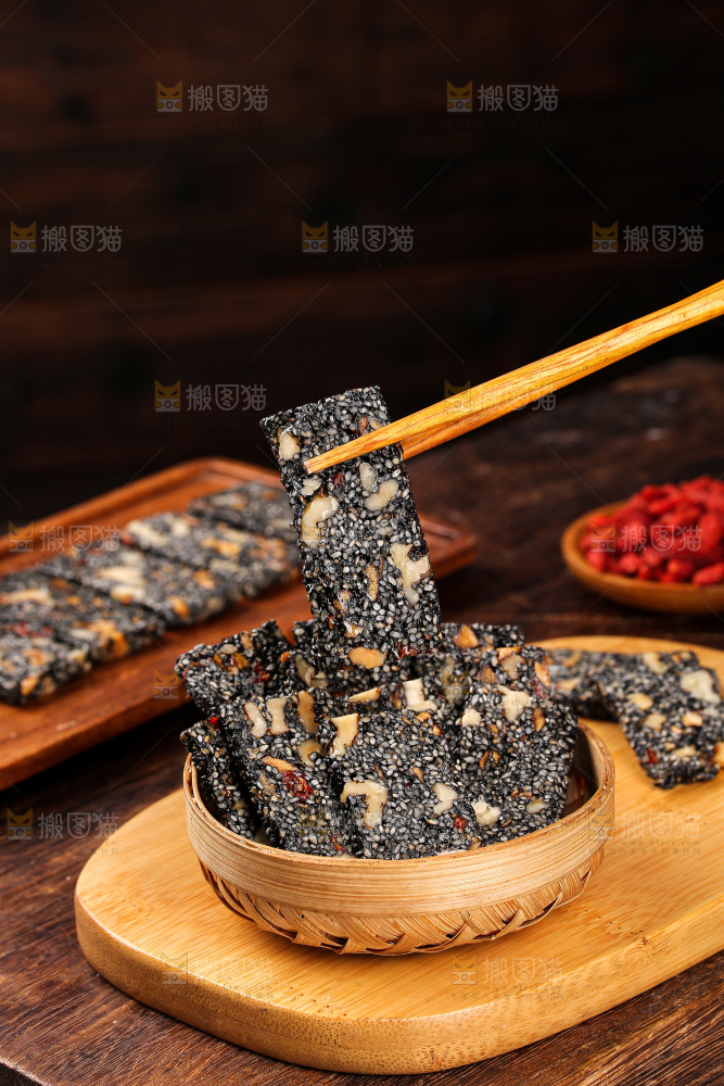 深底上的芝麻糕
