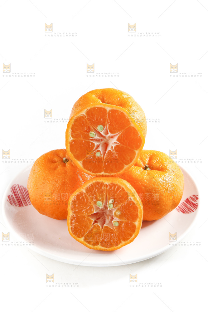 白底上的蜜桔