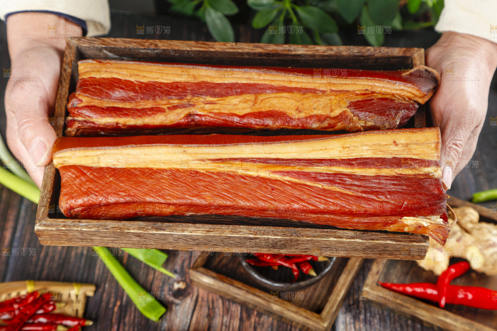 深底上的腊肉