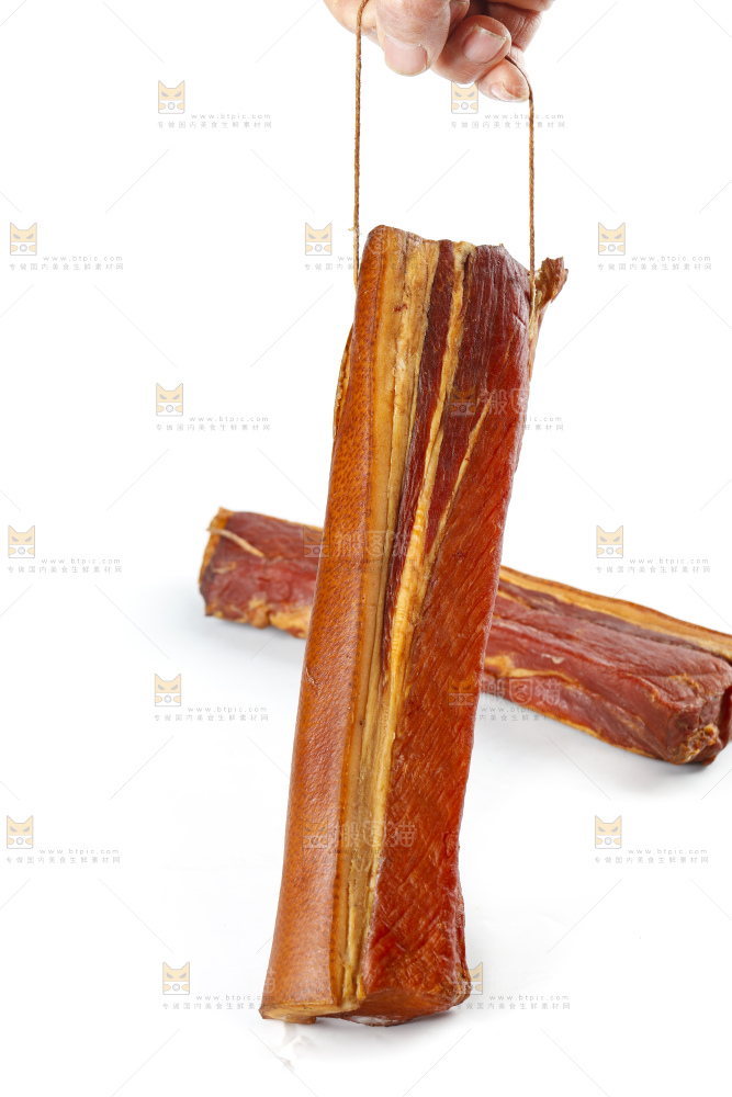 白底上的腊肉