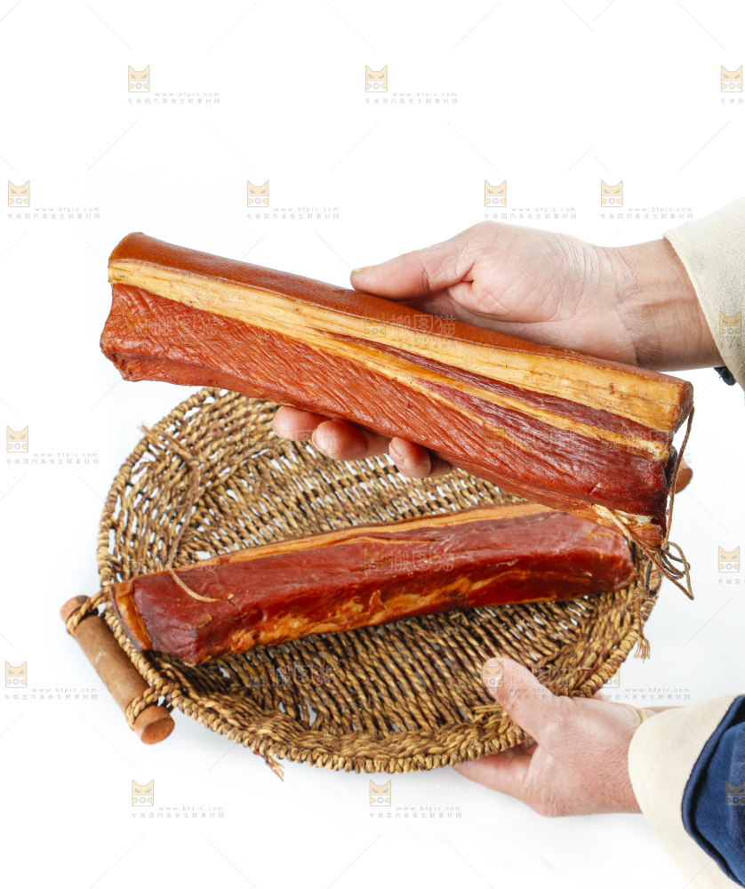 白底上的腊肉
