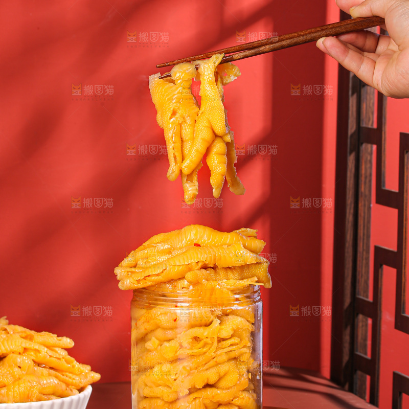 深底上的无骨鸡爪