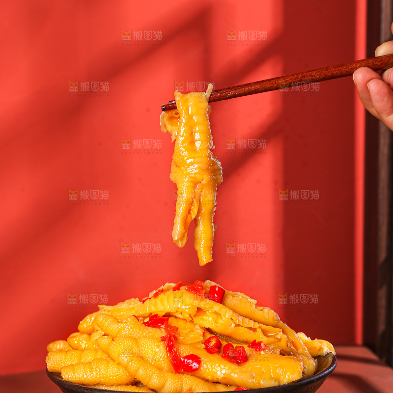深底上的无骨鸡爪