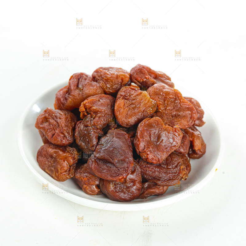 白底上的荔枝肉