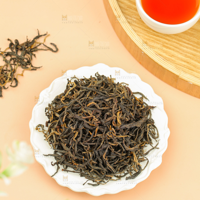 浅底上的有机红茶