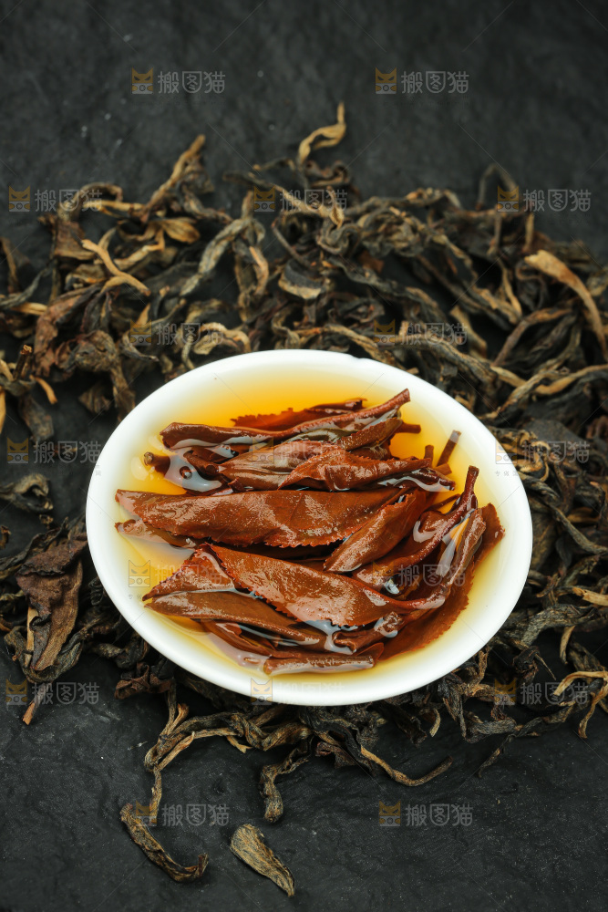 深底上的有机红茶