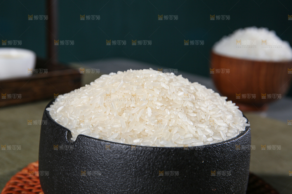 深底上的大米