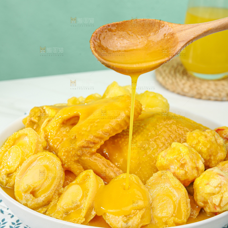 浅底上的花胶鸡
