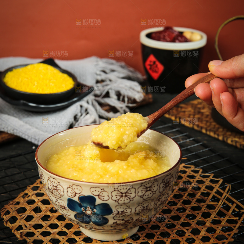 深底上的黄小米