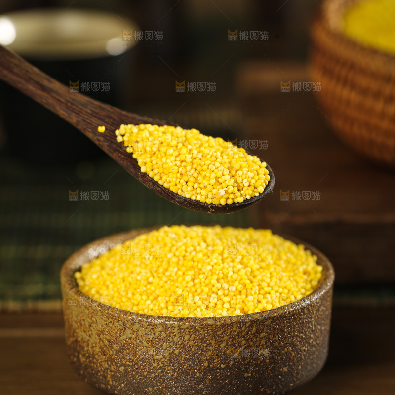 深底上的黄小米