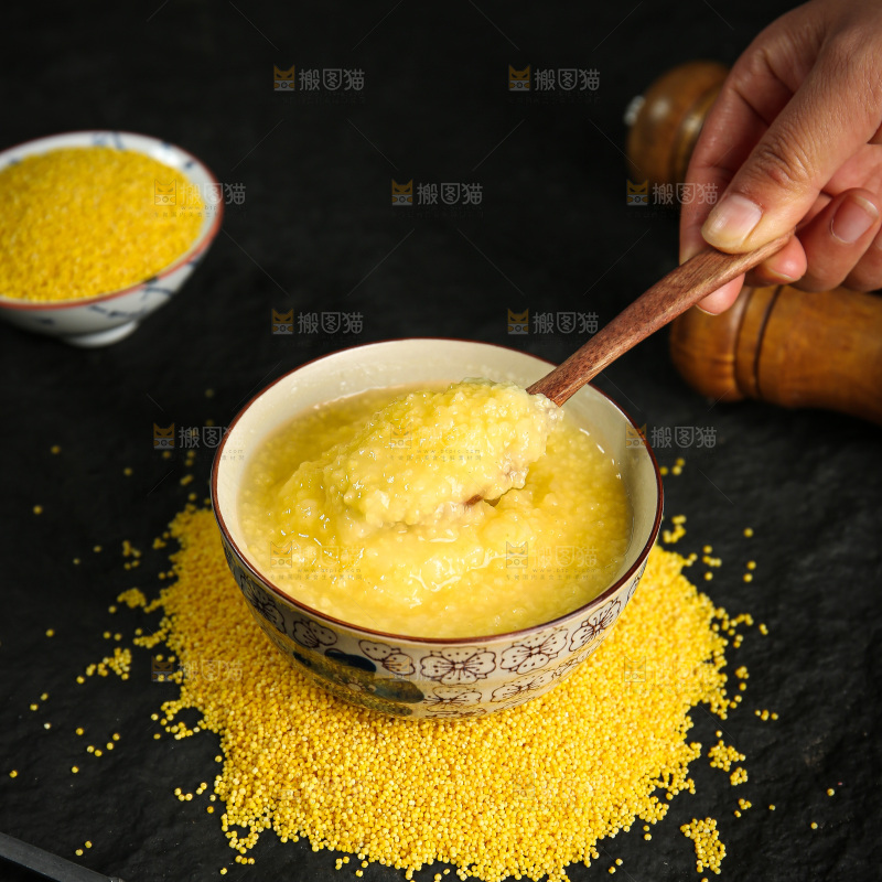 深底上的黄小米