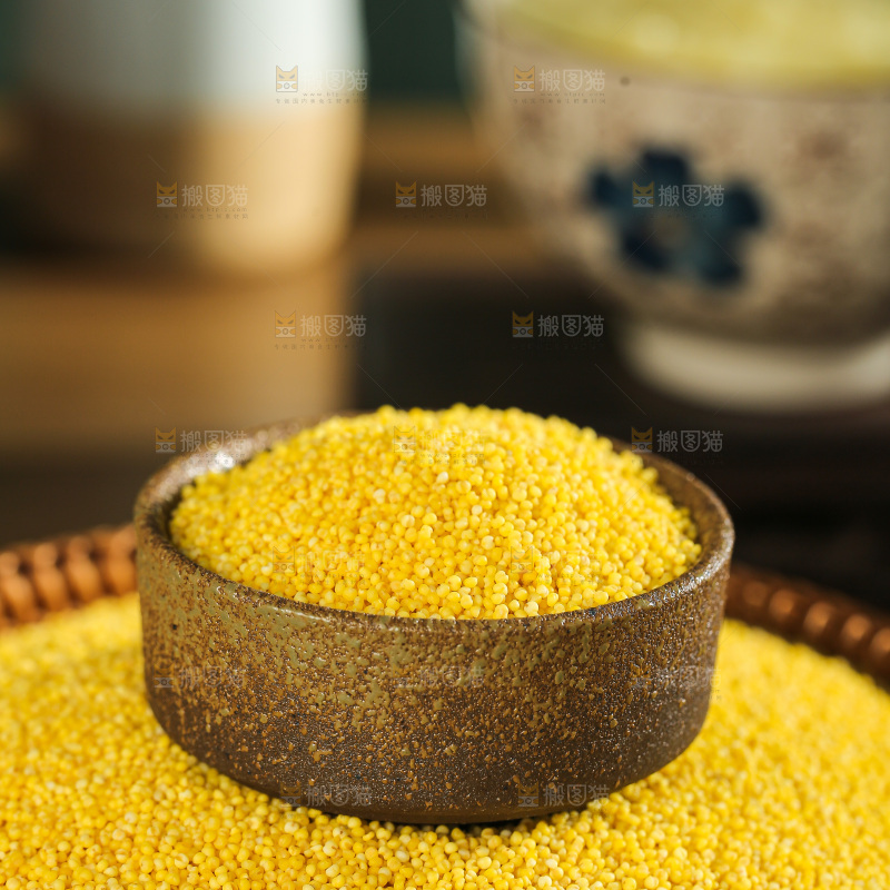 深底上的黄小米