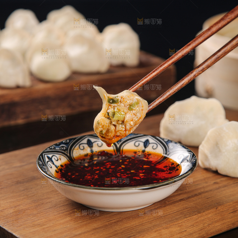 木底上的鲅鱼水饺