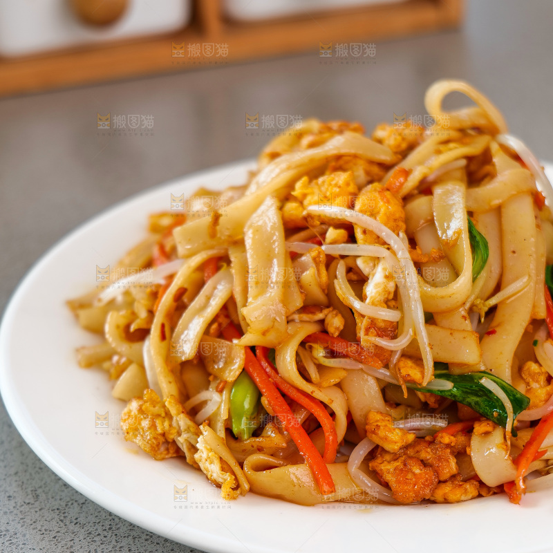 美食制作炒河粉