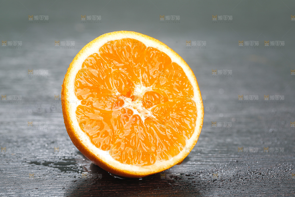 深底上的脐橙