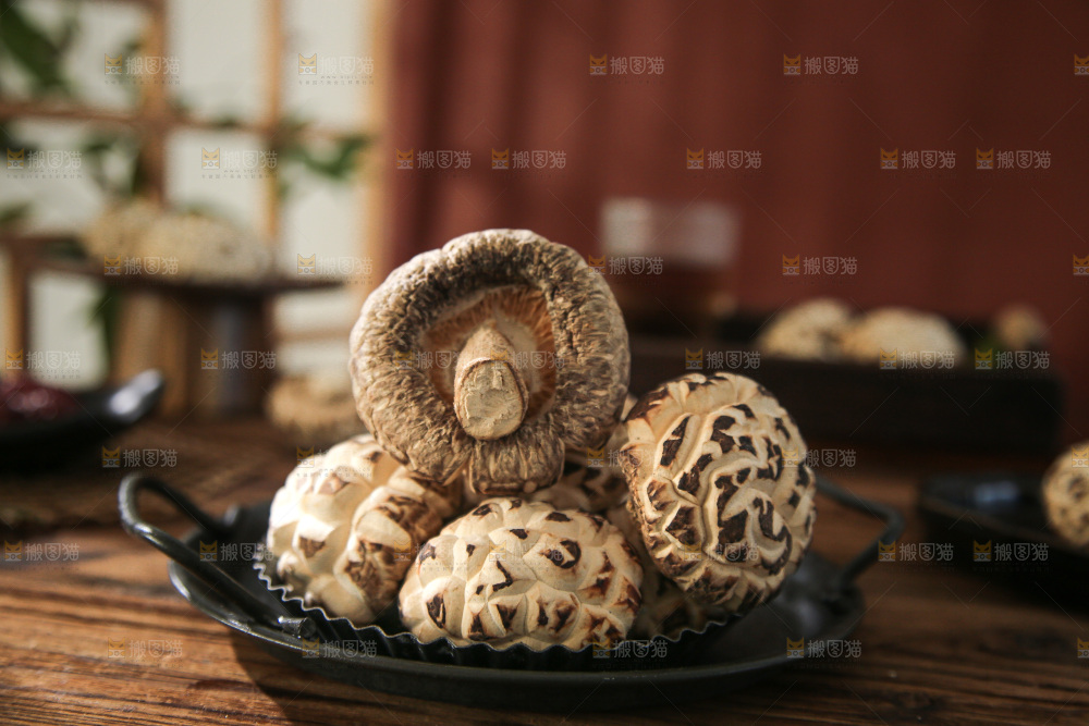深底上的花菇